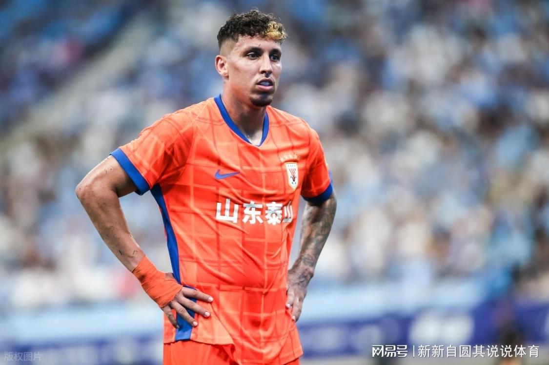 乐鱼体育下载-泰山新赛季名单出炉,年轻人很多,但新赛季首发就一个新人?