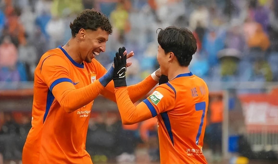 乐鱼网页版-喜讯！一场2：1让邵佳一喜添前场两大猛将，国足一短板可迎刃而解