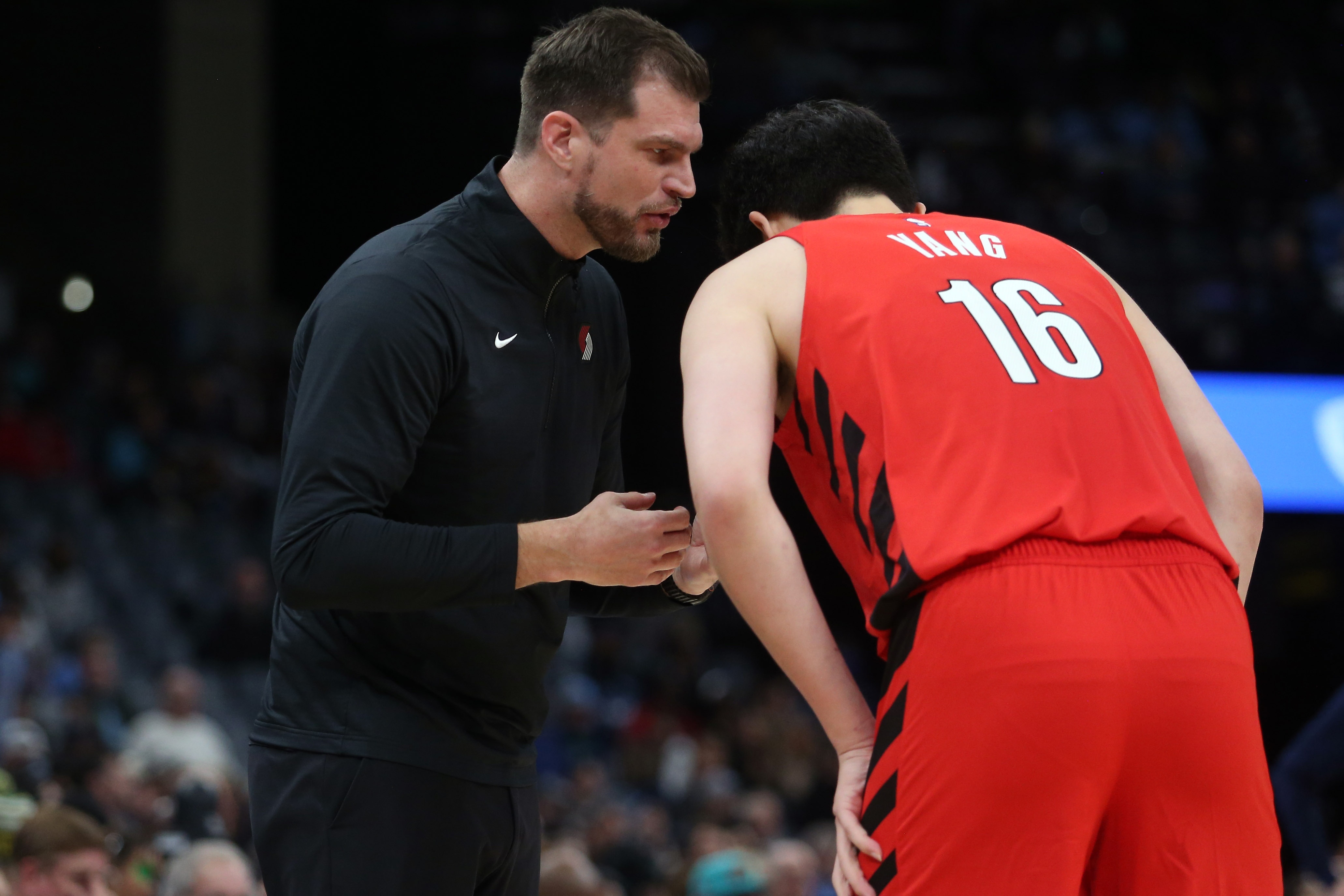 乐鱼网页版-斯普利特：杨瀚森训练效果很好 但球队志在取胜给他的容错空间小